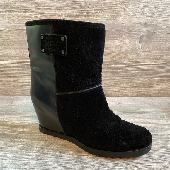 Marc by Marc Jacobs cute black leather and suede hidden wedge boot 38 1/2 8.5 - Picture 1 of 15
